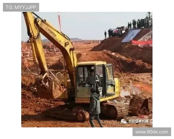 挖掘机行走引导轮自动张紧逻辑